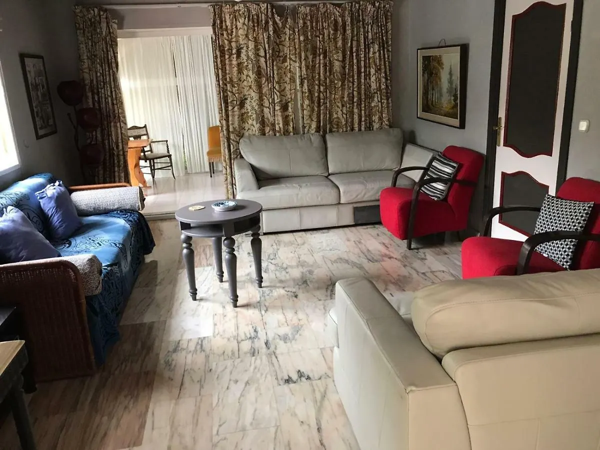 מארבלה Private Villa With Pool, 3 Bedrooms, 2 Bathrooms, Jacuzzi, Garage 2 Cars, Close Beach, Bbq